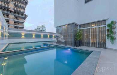 Imagem 3: Apartamento com 3 suítes e 2 vagas de garagem em Itapema, pronto