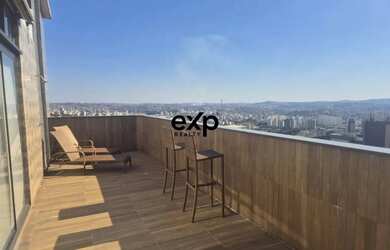 Imagem: O apartamento na cobertura possui 4 Dormitórios, 5 Banheiros