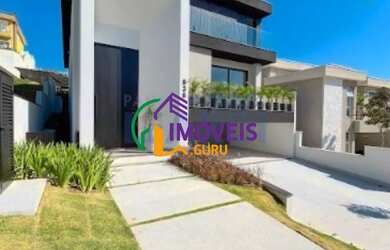 Imagem: A casa em condomínio possui 4 Dormitórios, 5 Banheiros, 3