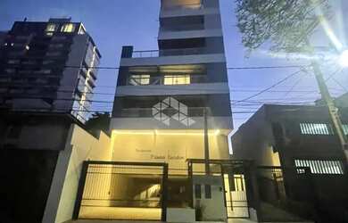 Imagem: O apartamento possui 2 Dormitórios, 2 Banheiros, 2 Vagas na