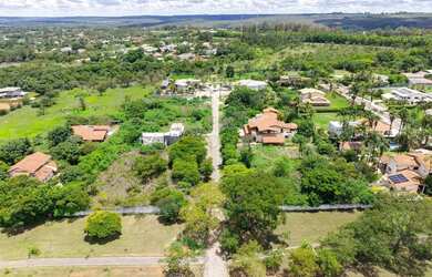 Imagem: O terreno possui 2.500m² de Área e está localizado em Park