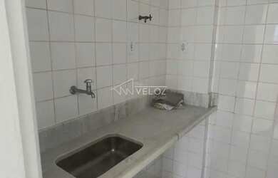 Imagem 11: Kitnet/Conjugado - / Residencial / Centro