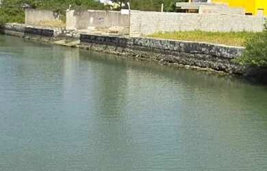 Imagem: O terreno possui 722m² de Área e está localizado em Armação