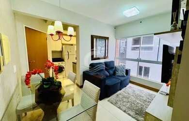 Imagem: O apartamento possui 1 Dormitório, 1 Banheiro, 1 Vaga na garagem