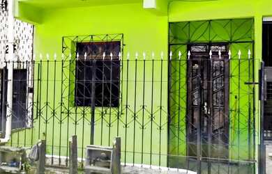 Imagem: A casa para alugar possui 3 Dormitórios e 1 Banheiro e está