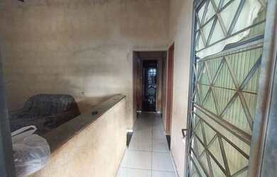 Imagem 10: Casa. Varanda, 15m² de Área, 2 Vagas na garageme2 Dormitórios