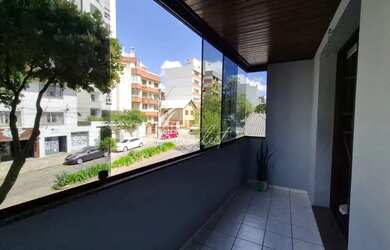 Imagem: O apartamento possui 3 Dormitórios, 2 Banheiros, 2 Vagas na