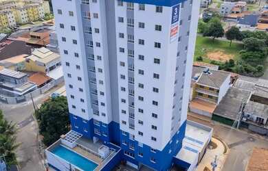 Imagem: O apartamento possui 3 Dormitórios, 1 Banheiro, 1 Vaga na garagem