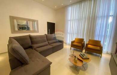 Imagem: A casa em condomínio possui 4 Dormitórios, 4 Banheiros, 3