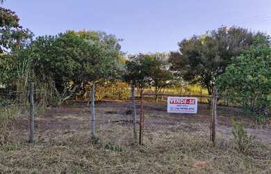 Imagem: O terreno possui 460m² de Área e está localizado em Parque