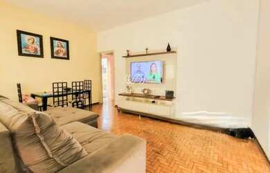 Imagem: A casa possui 3 Dormitórios, 2 Banheiros, 1 Vaga na garagem