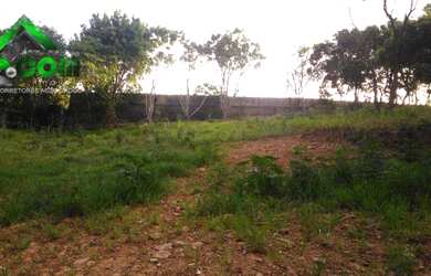 Imagem: O terreno possui 1004m² de Área e está localizado em San