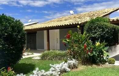 Imagem: A casa possui 4 Dormitórios, 4 Banheiros, 2 Vagas na garagem