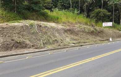 Imagem: O terreno possui 1005m² de Área e está localizado em Itoupava