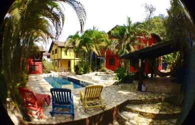 Imagem: A casa em condomínio possui 2 Dormitórios, 2 Vagas na garagem