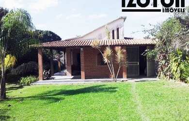 Imagem: A casa possui 2 Dormitórios, 2 Banheiros, 2.000m² de Área