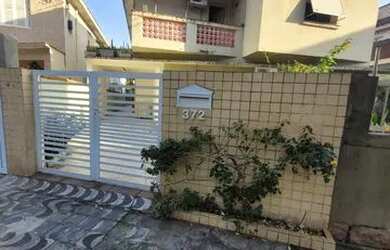 Imagem: A casa possui 2 Dormitórios, 2 Banheiros, 80m² de Área e
