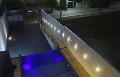 Imagem: A casa possui 5 Dormitórios, 5 Banheiros, 5 Vagas na garagem