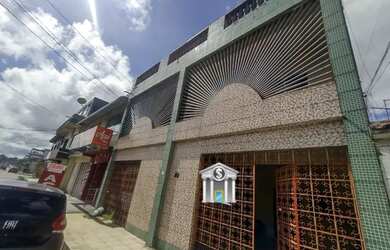 Imagem: A casa possui 5 Dormitórios, 4 Banheiros, 2 Vagas na garagem