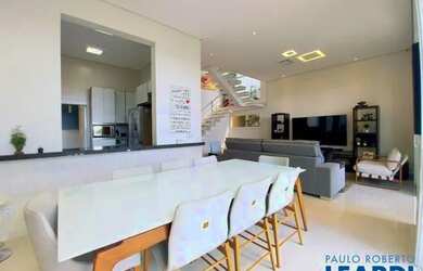 Imagem: A casa em condomínio possui 3 Dormitórios, 5 Banheiros, 4