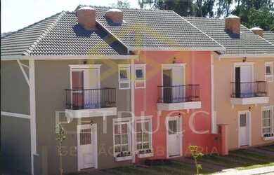 Imagem: A casa em condomínio possui 3 Dormitórios, 3 Banheiros, 2