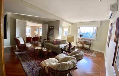 Imagem: O apartamento possui 4 Dormitórios, 5 Banheiros, 4 Vagas na