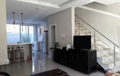 Imagem: Sobrado 03 (três) dormitórios, sendo 01 suíte, Sacada, Churrasqueira