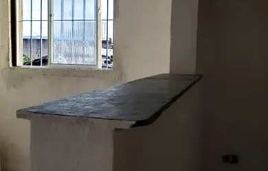 Imagem: A kitnet possui 1 Dormitório, 1 Banheiro, 1 Vaga na garagem