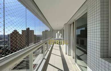 Imagem: O apartamento possui 3 Dormitórios, 5 Banheiros, 3 Vagas na