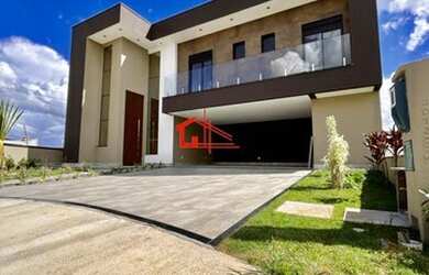 Imagem: A casa em condomínio possui 4 Dormitórios, 5 Banheiros, 4