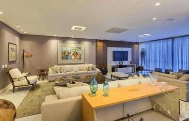 Imagem: O apartamento possui 4 Dormitórios, 4 Banheiros, 4 Vagas na