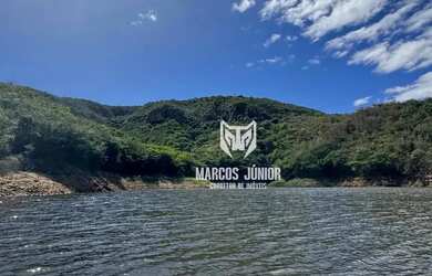 Imagem: A fazenda possui 1m² de Área e está localizado em Botumirim