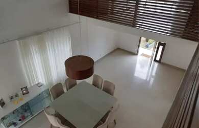 Imagem: A casa em condomínio possui 3 Dormitórios, 3 Banheiros, 2