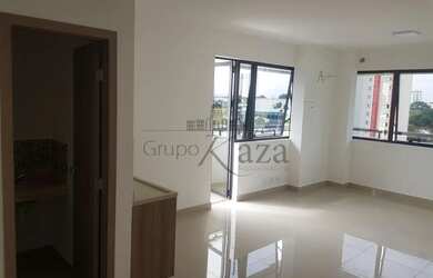 Imagem: O depósito possui 1 Vaga na garagem, 32m² de Área e está