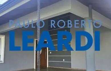 Imagem: A casa em condomínio possui 4 Dormitórios, 4 Banheiros, 4