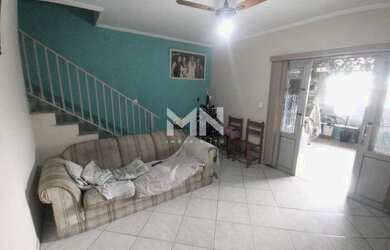 Imagem: A casa possui 3 Dormitórios, 2 Banheiros, 1 Vaga na garagem