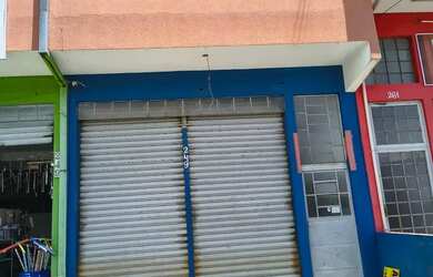 Imagem: A casa possui 2 Dormitórios, 1 Banheiro, 120m² de Área e