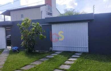 Imagem: A casa possui 3 Dormitórios, 2 Banheiros, 165m² de Área e