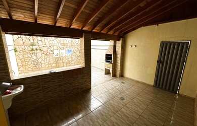 Imagem: A casa em condomínio possui 2 Dormitórios, 2 Banheiros, 1