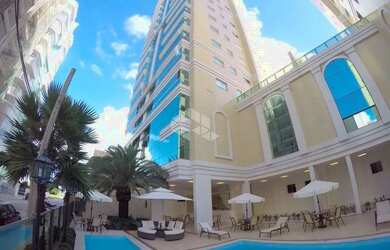 Imagem 2: Apartamento cobertura duplex com 4 suítes e 2 vagas de garagem em Itapema