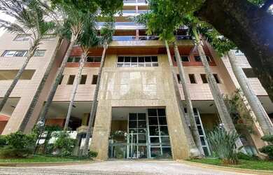 Imagem: O apartamento possui 4 Dormitórios, 4 Banheiros, 4 Vagas na