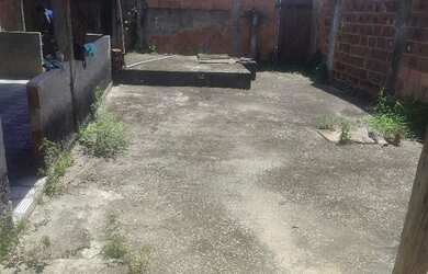 Imagem 8: Casa no Porto do Rosa, comunidade da cerâmica, São Gonçalo. 33 mil