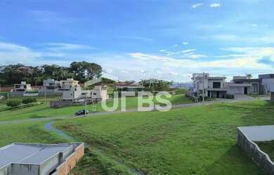 Imagem: O terreno possui 360m² de Área e está localizado em Jardins