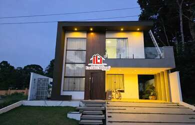 Imagem: A casa em condomínio possui 4 Dormitórios, 5 Banheiros, 4