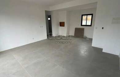 Imagem: O apartamento possui 2 Dormitórios, 1 Banheiro, 2 Vagas na