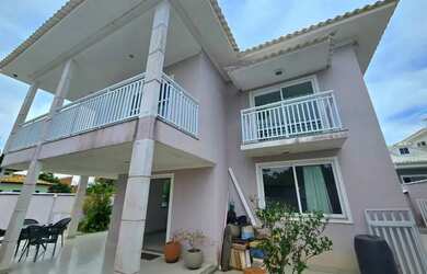 Imagem: A casa possui 5 Dormitórios, 4 Banheiros, 5 Vagas na garagem