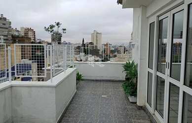 Imagem: O apartamento na cobertura e possui 2 Dormitórios, Suítes