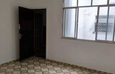 Imagem: O apartamento possui 2 Dormitórios e 1 Banheiro e está localizado