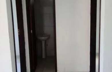 Imagem: O apartamento possui 2 Dormitórios e 1 Banheiro e está localizado