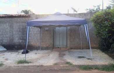 Imagem: A casa possui 2 Dormitórios, 1 Banheiro, 300m² de Área e